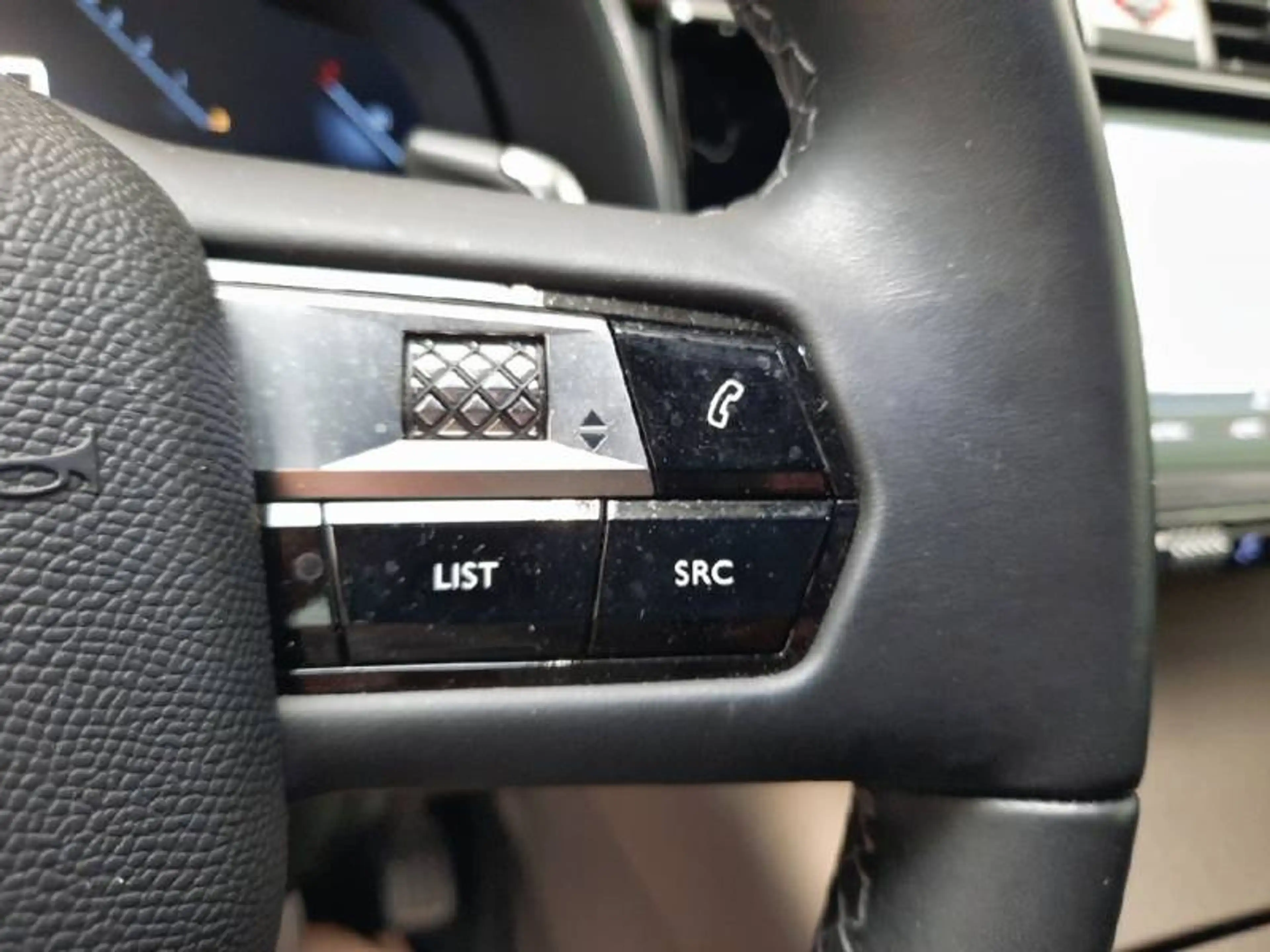DS Automobiles DS 7 Crossback 1 1.5 BlueHDi 130 Automatic Bastille + — photo 15