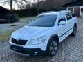 Skoda Octavia Combi Scout 4X4, 2.0TDI 140PS,6Gang Weiß - thumbnail 4