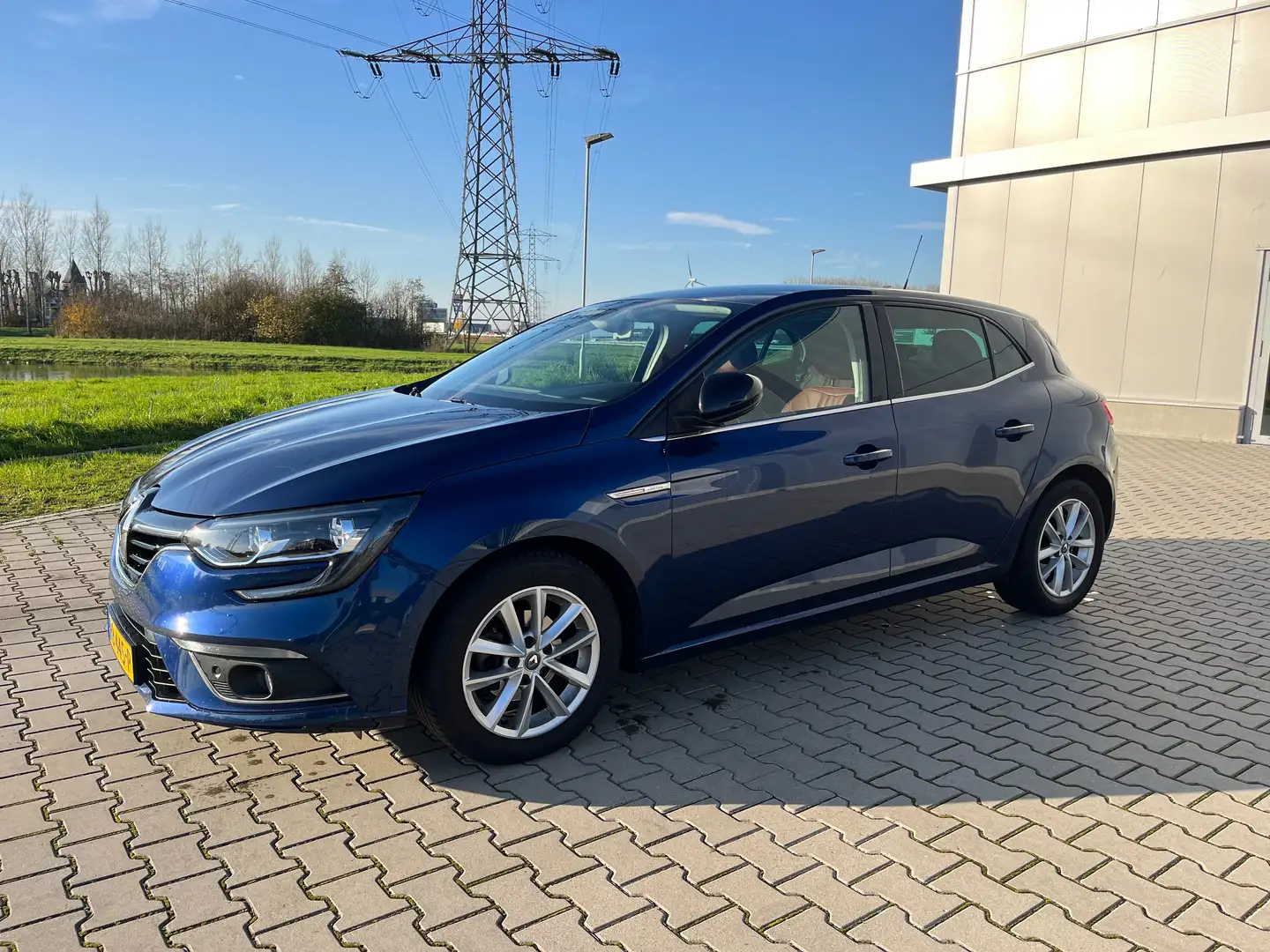 Renault Megane Megane 1.2 TCe Limited Blauw - 2