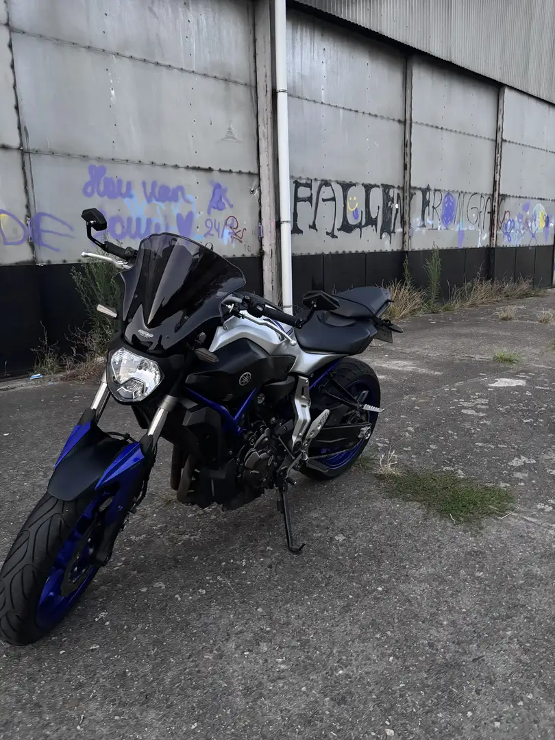 Yamaha MT-07 - 2