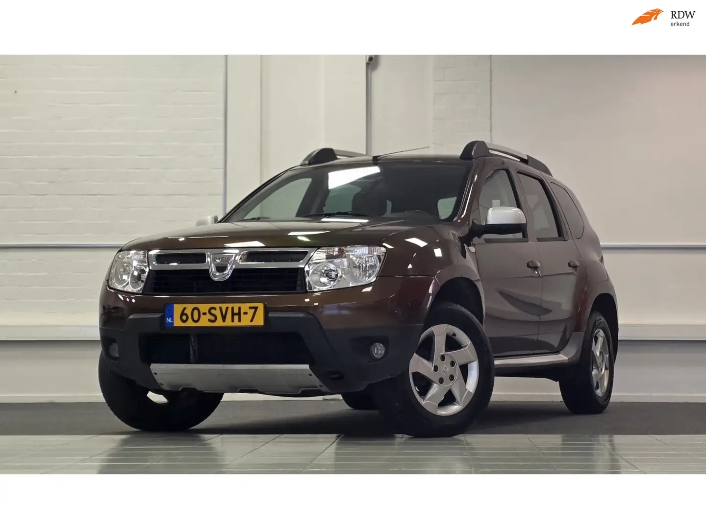 Dacia Duster 1.6 Aniversare 2wd Leer Trekhaak Airco Garantie Mo Braun - 1