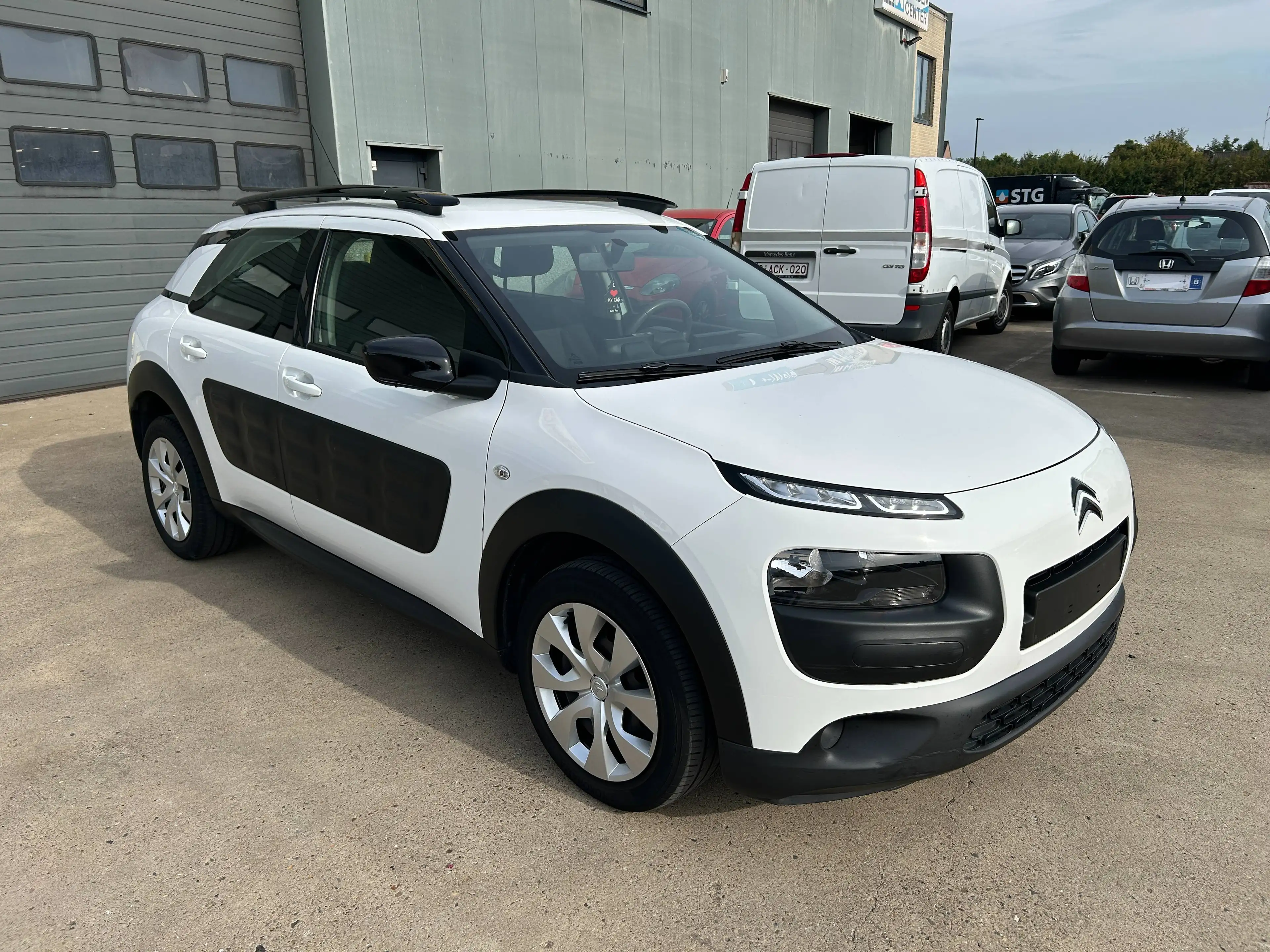 Citroen C4 Cactus 1.2 BENZINE 60 KW EURO 5 ZIE FOTO'S — photo 3