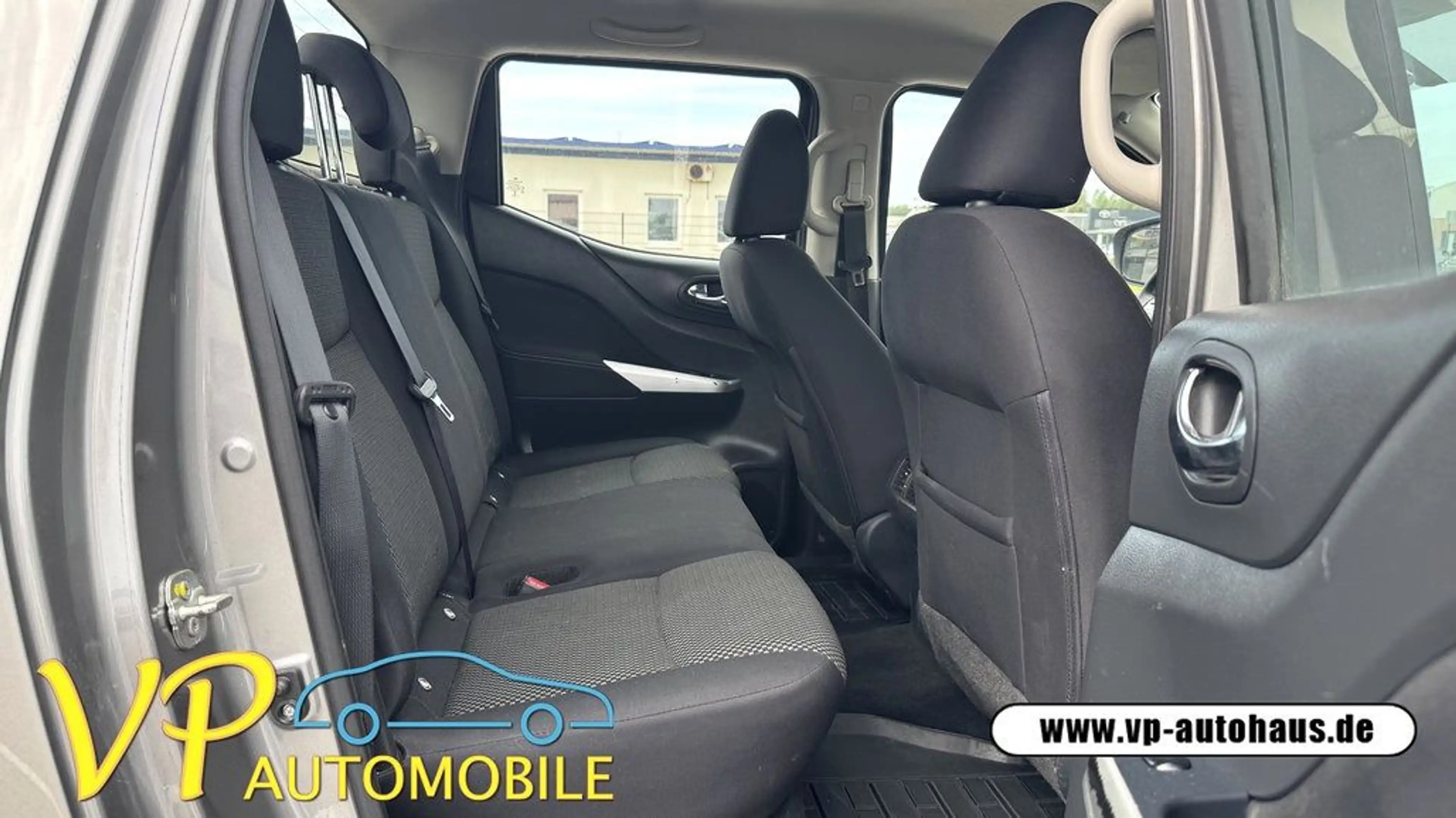 Nissan Navara NP300 Acenta Double Cab 4x4 AHK 3,5t — photo 15