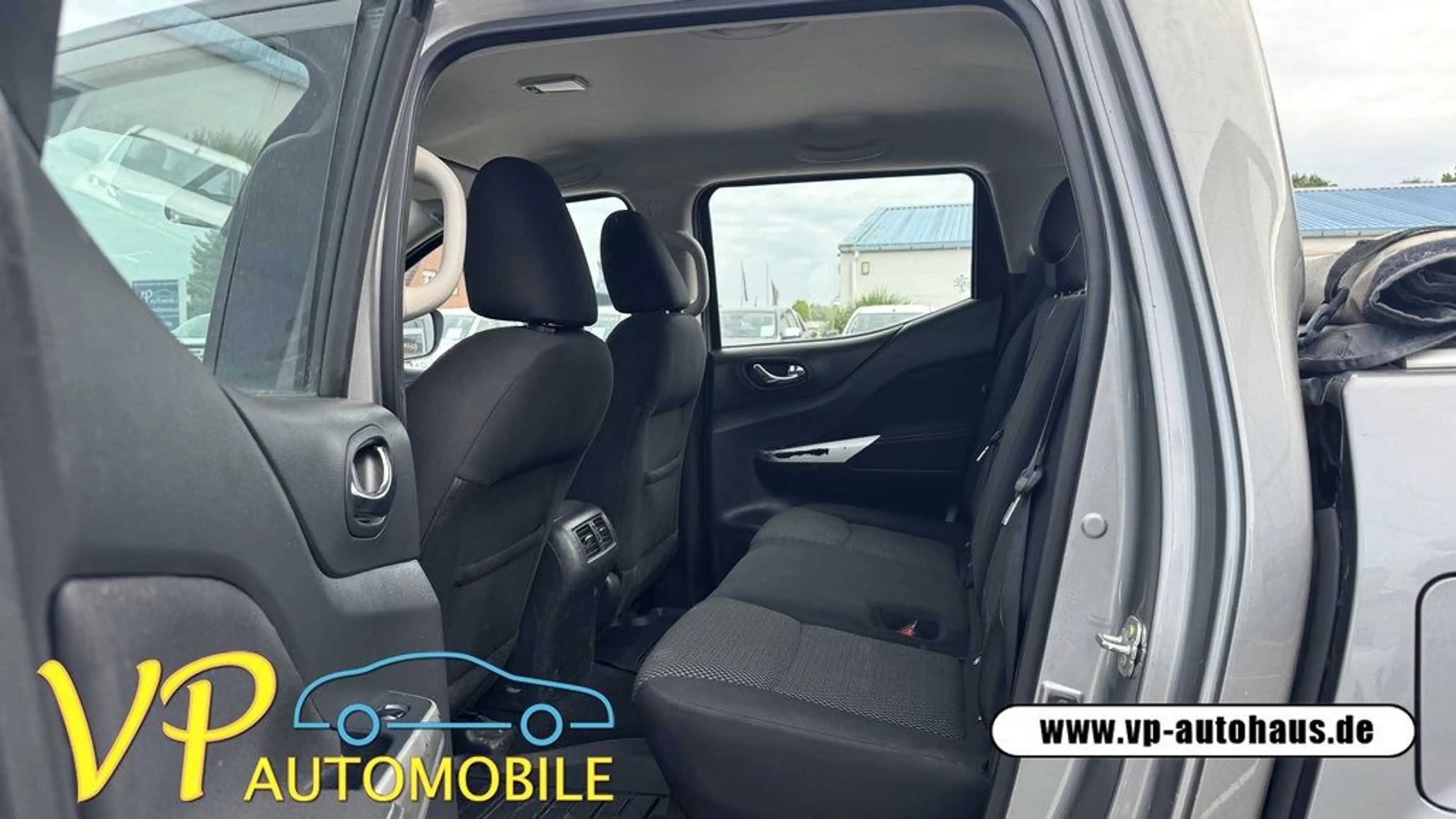 Nissan Navara NP300 Acenta Double Cab 4x4 AHK 3,5t — photo 10