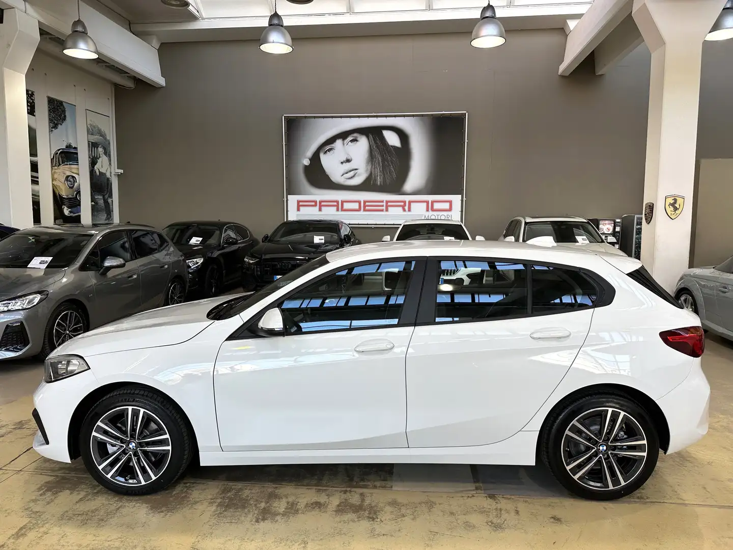 BMW 116 d Business Advantage - Navi -Carplay-Pack Luci-IVA Blanc - 2