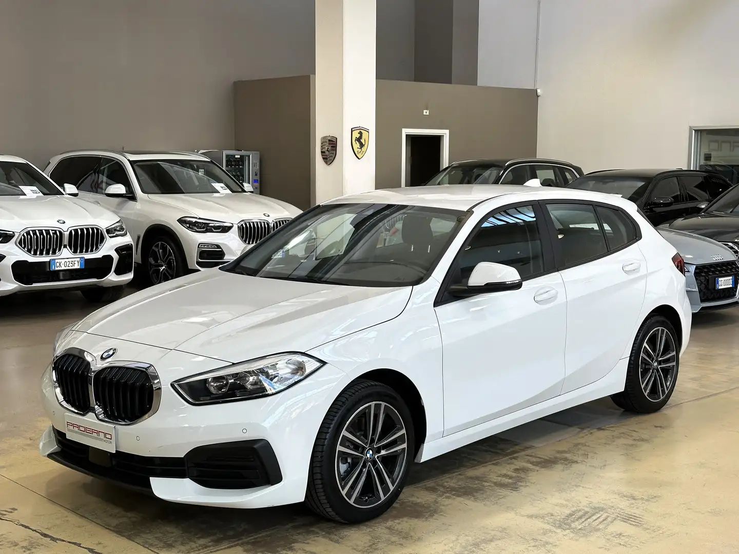 BMW 116 d Business Advantage - Navi -Carplay-Pack Luci-IVA Blanc - 1