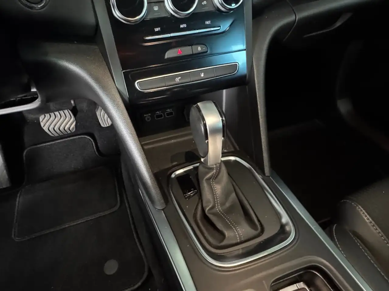 Renault Megane 1.3 TCE INTENS / Carplay / cruise control / NL aut, миниатюра 17