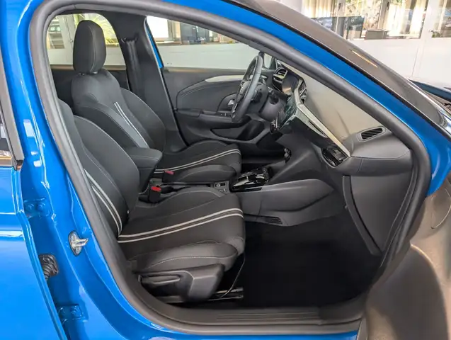 Opel Corsa view 3