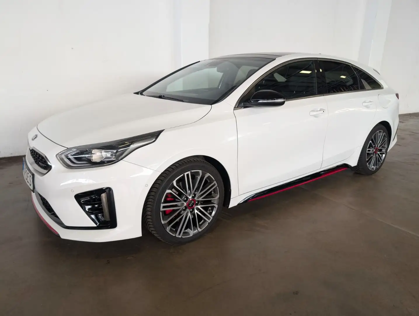 Kia ProCeed / pro_cee'd 1.6 T-GDi GT Weiß - 1