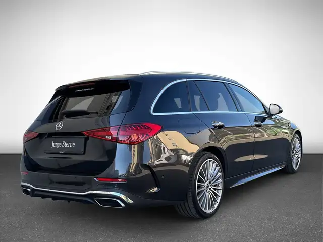Mercedes-Benz C-Class view 6