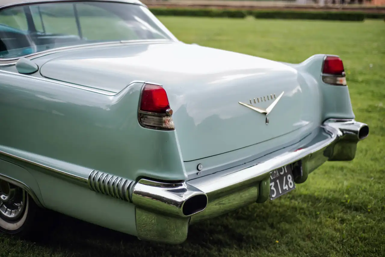 Cadillac Deville Sedan, foto 2