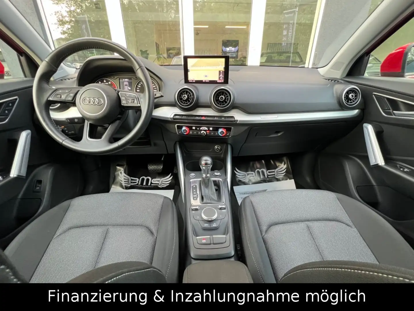 Audi Q2 sport Garantie bis 05.2025 Red - 2