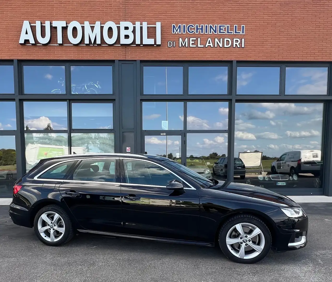 Audi A4 A4 Avant 30 2.0 tdi mhev Business 136cv s-tronic Noir - 1