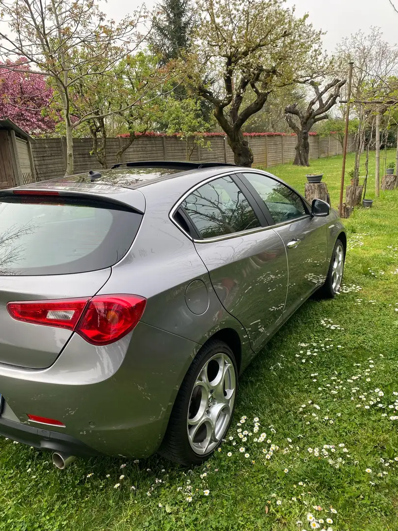 Alfa Romeo Giulietta 2.0 jtdm Exclusive 175cv tct E6 - 2