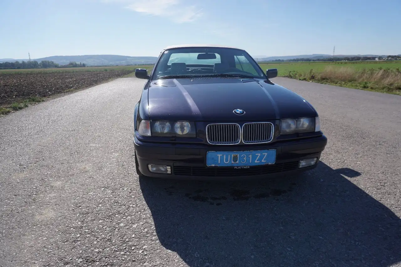 BMW 328 i, foto 2