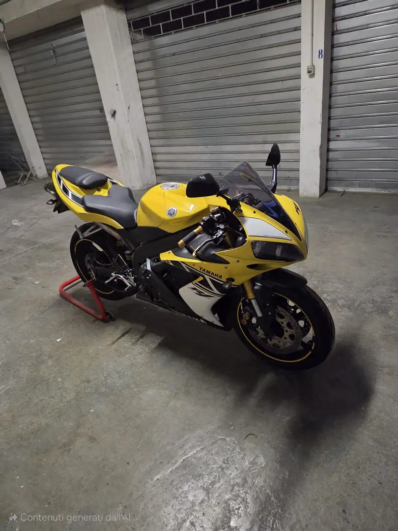 Yamaha YZF-R1 - 2