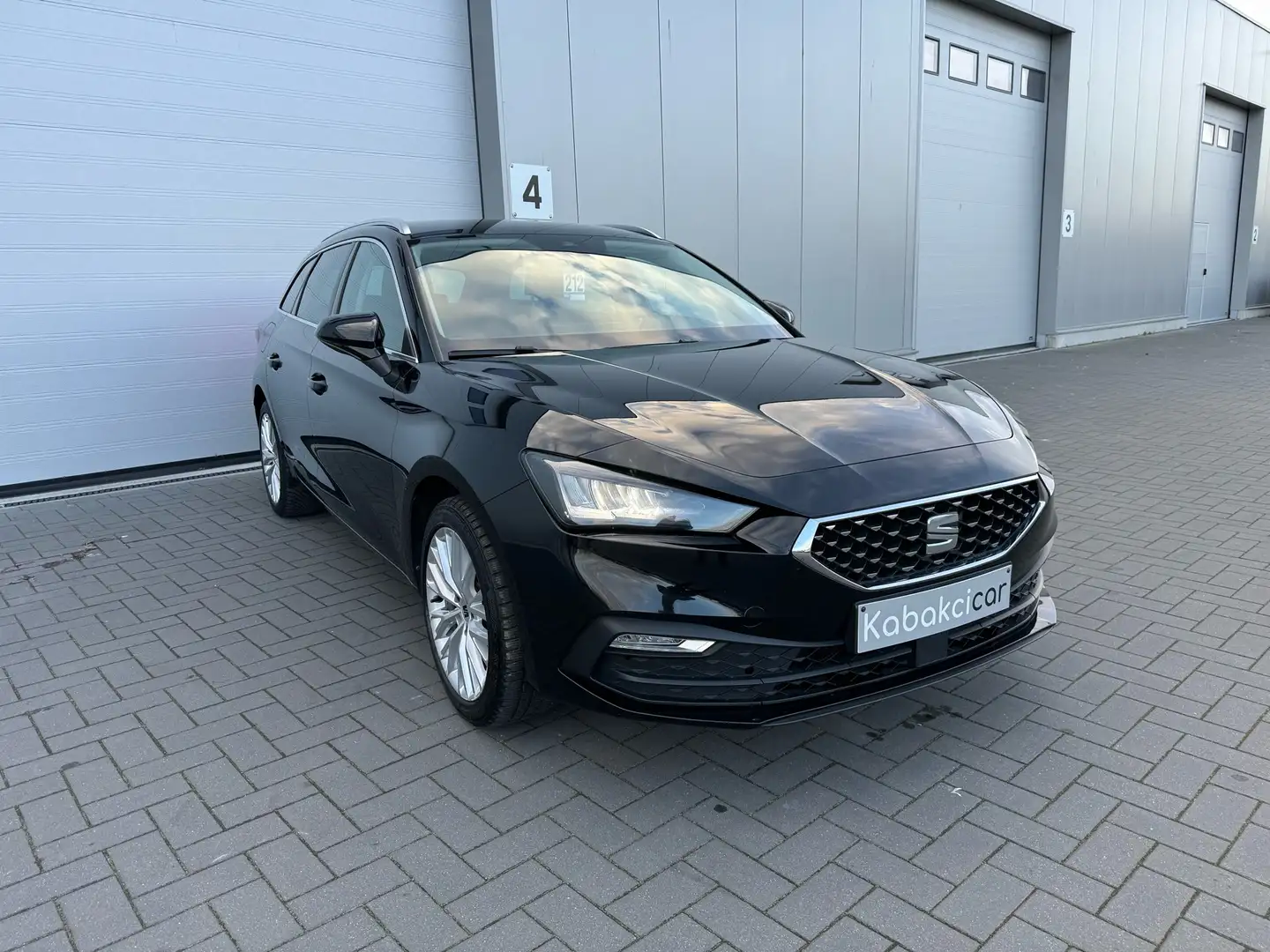 SEAT Leon 2.0 TDI EVO Xcellence DSG / GPS / CUIR / GARANTIE Noir - 1