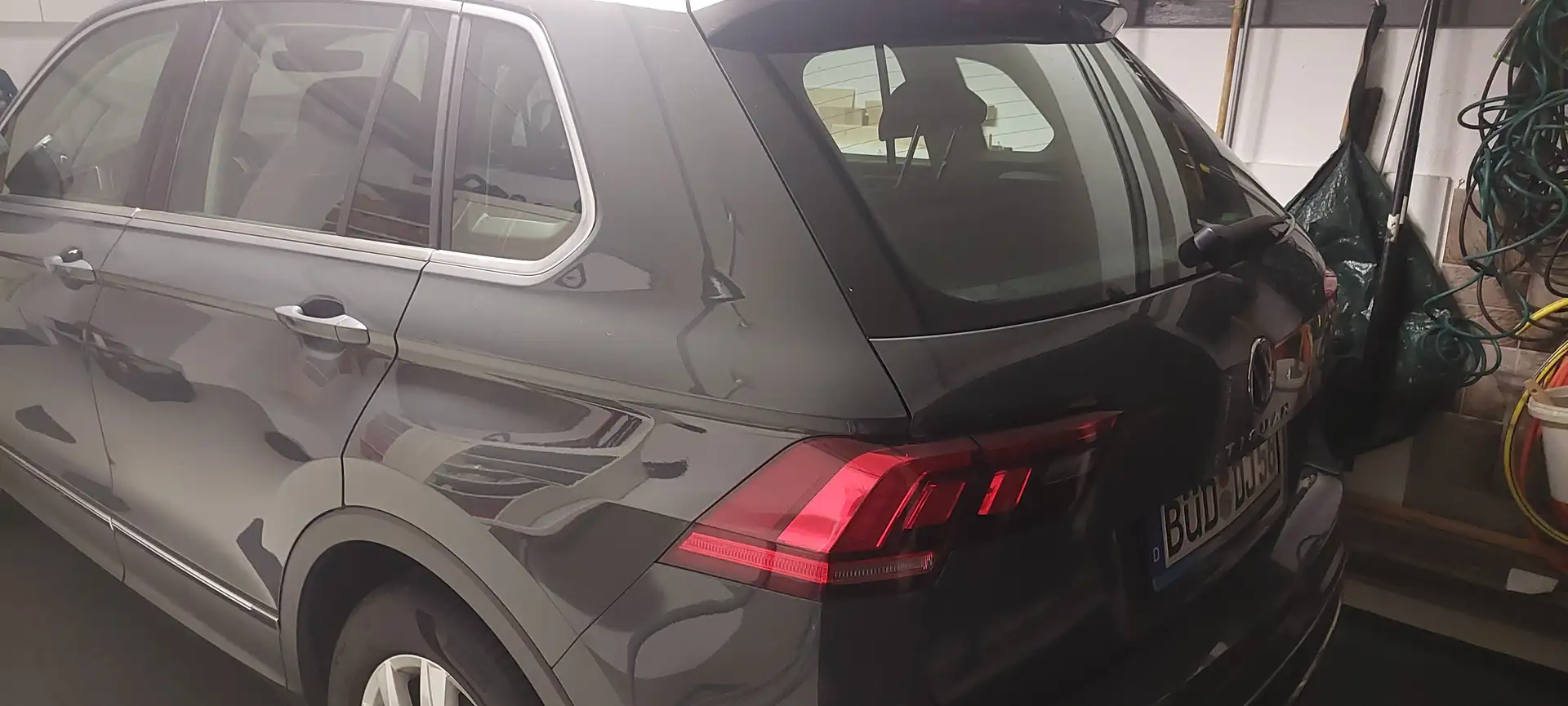 Volkswagen Tiguan Tiguan 1.5 TSI OPF DSG Elegance Grau - 2