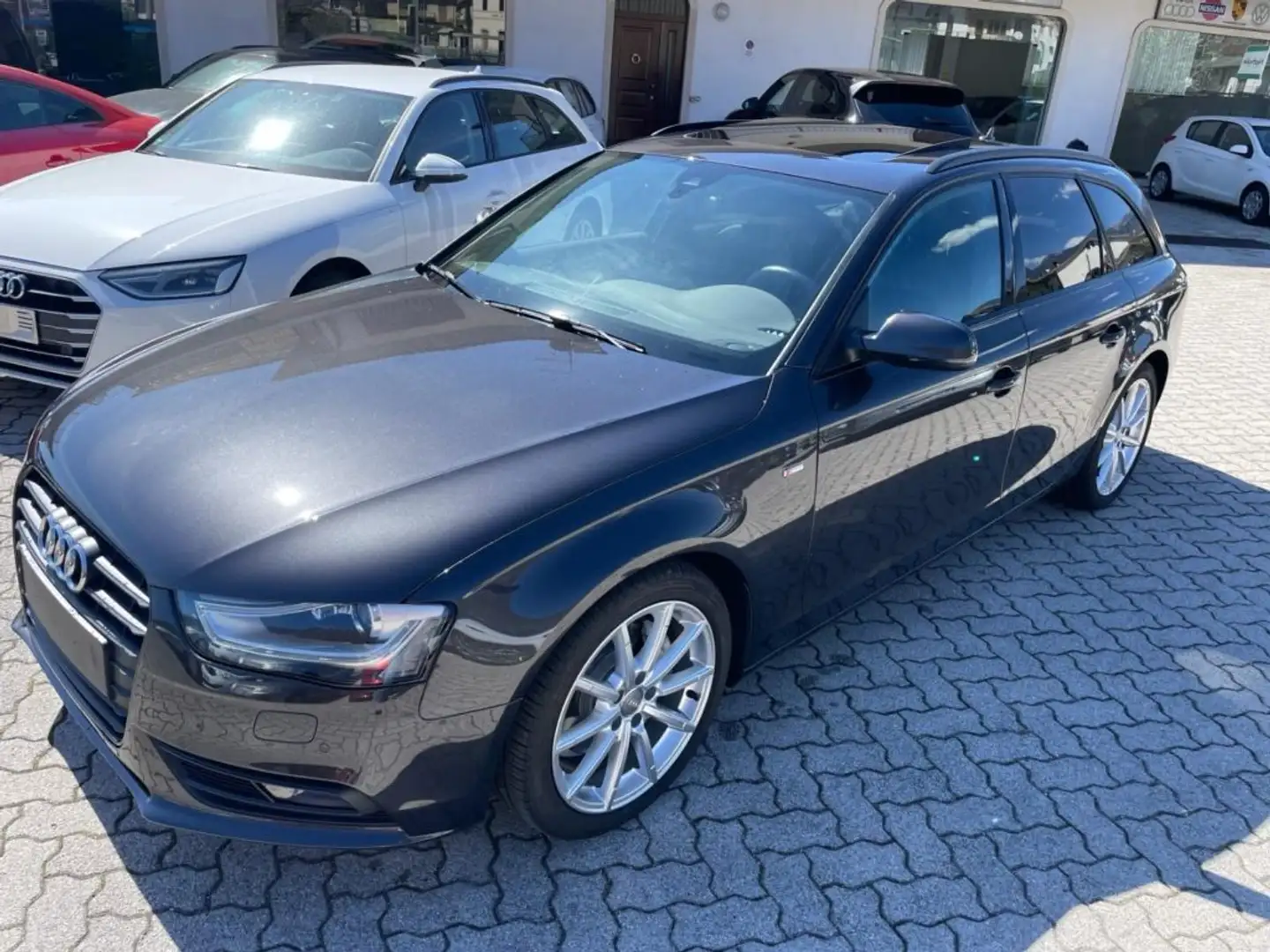 Audi A4 Avant 2.0 TDI 150 CV Advanced ACC tetto pano Gris - 1