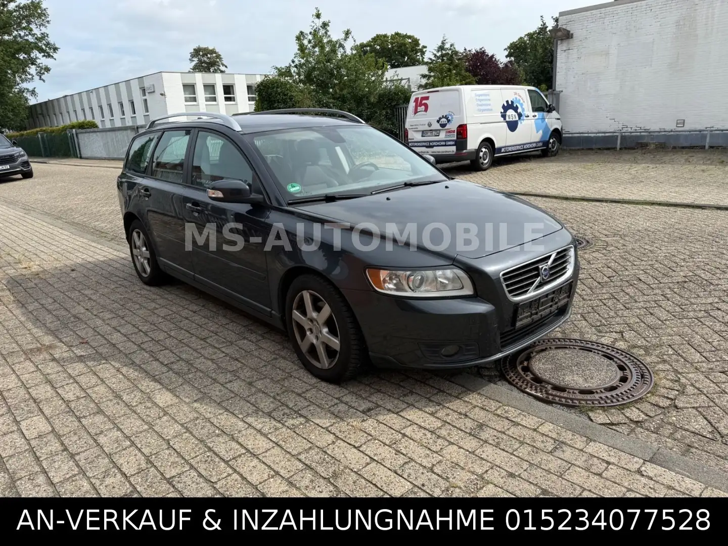 Volvo V50 Kombi 1.6 D Momentum Gris - 2
