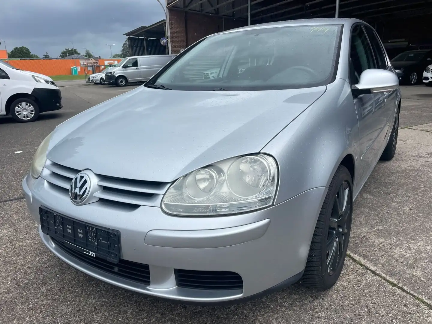 Volkswagen Golf V Lim. Comfortline/Zahnriemen+Inspektion NE Silber - 1