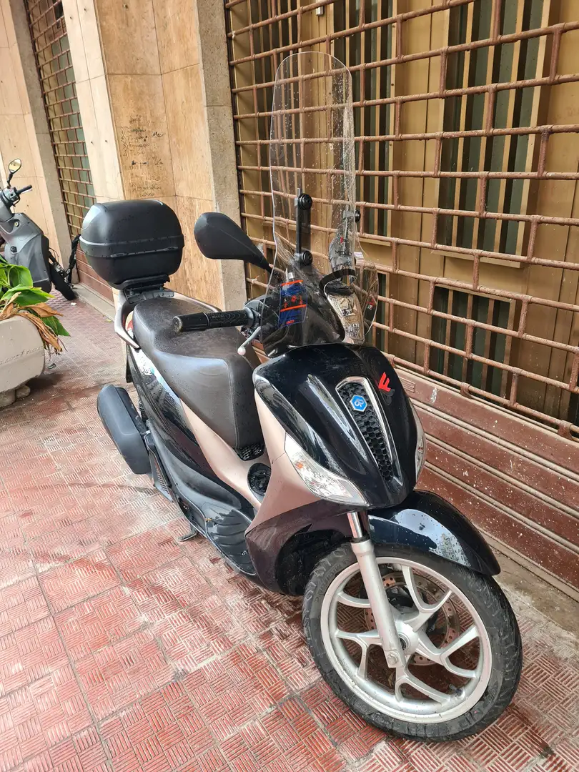 Piaggio Medley 125 Black - 1