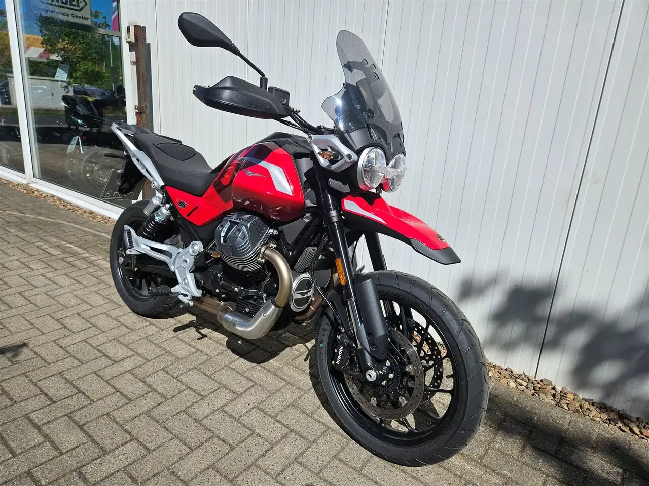 Moto Guzzi V 85