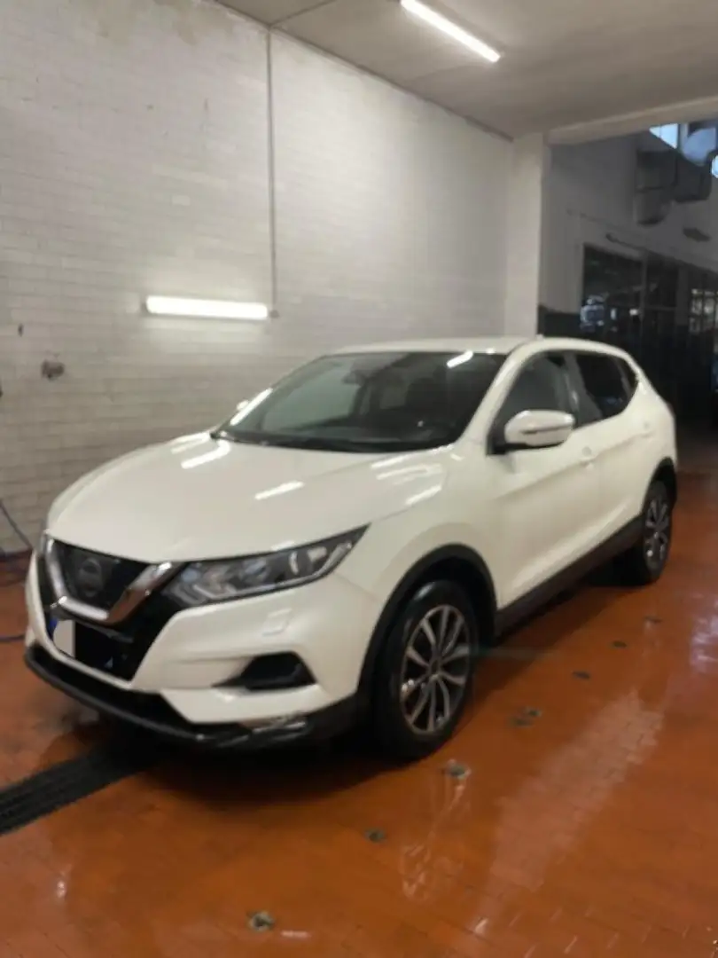 Nissan Qashqai 1.2 DIG-T N-Connecta Blanc - 1