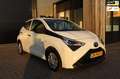 Toyota Aygo 1.0 VVT-i x-fun AIRCO / CRUISE / LED / 100% ONDERH Wit - thumbnail 1