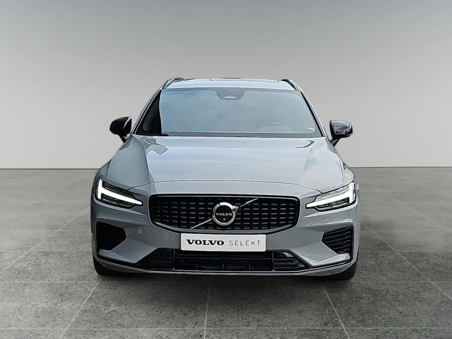 Volvo V60 2.0 T6 Plug-in hybrid AWD Plus Dark | Trekhaak | P Grijs - 2