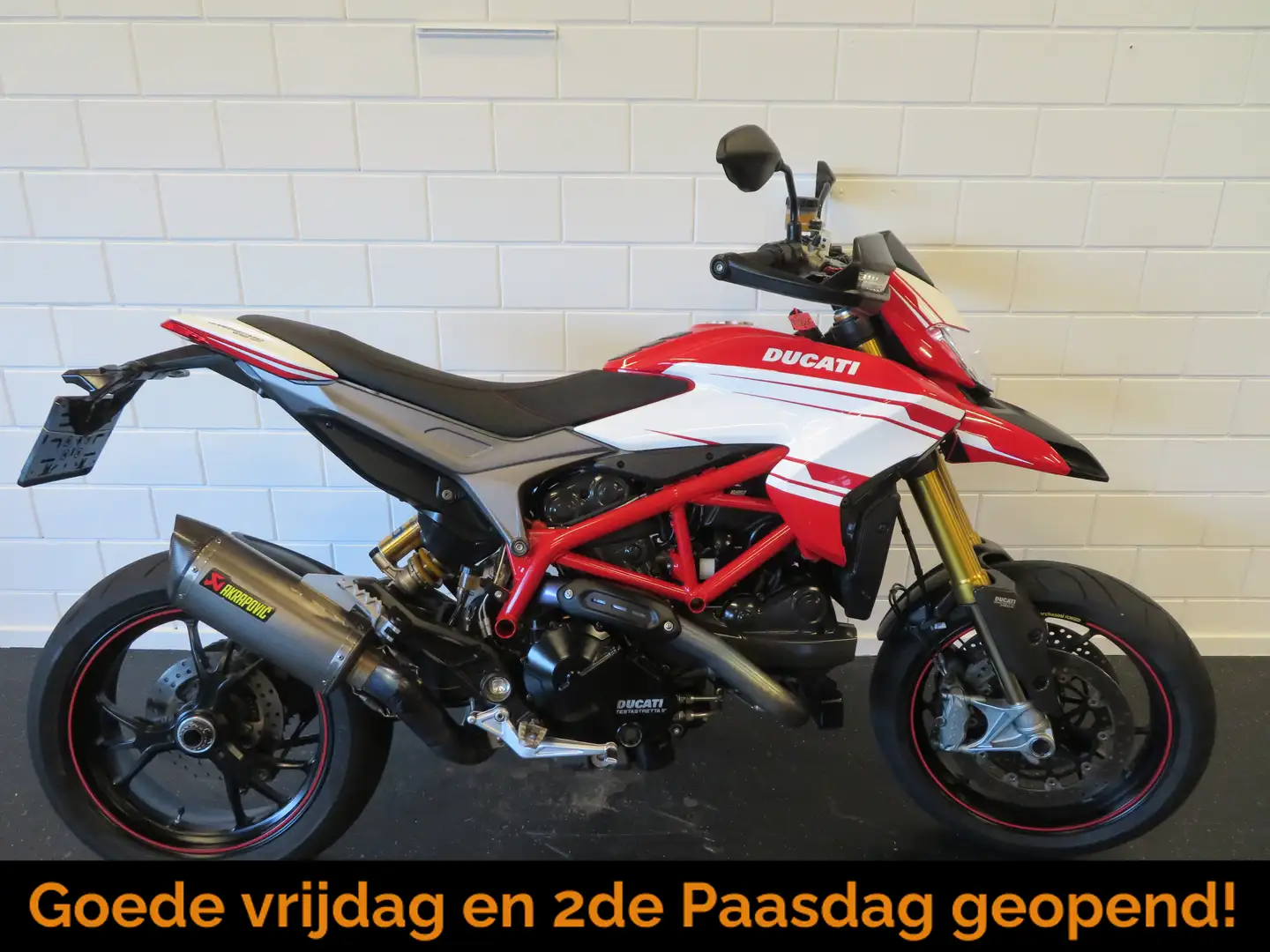Ducati Hypermotard 939 SP ABS AKRA VET!! Rojo - 1