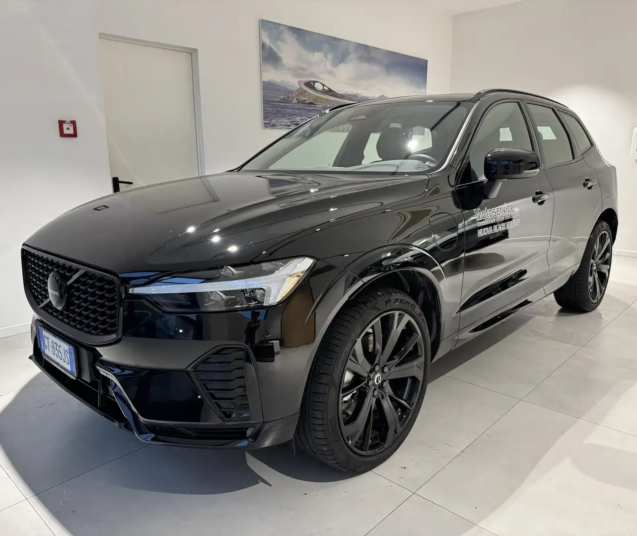Volvo XC60 T6 Plug-in hybrid AWD automatico Plus Black Editi Nero - 1