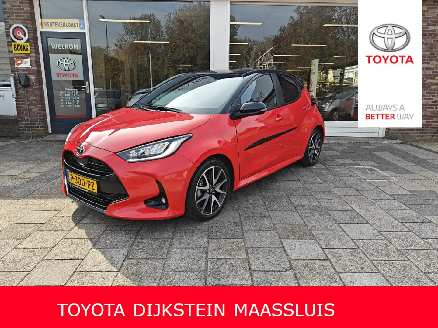 Toyota Yaris 1.5 Hyb. Executive Rouge - 1