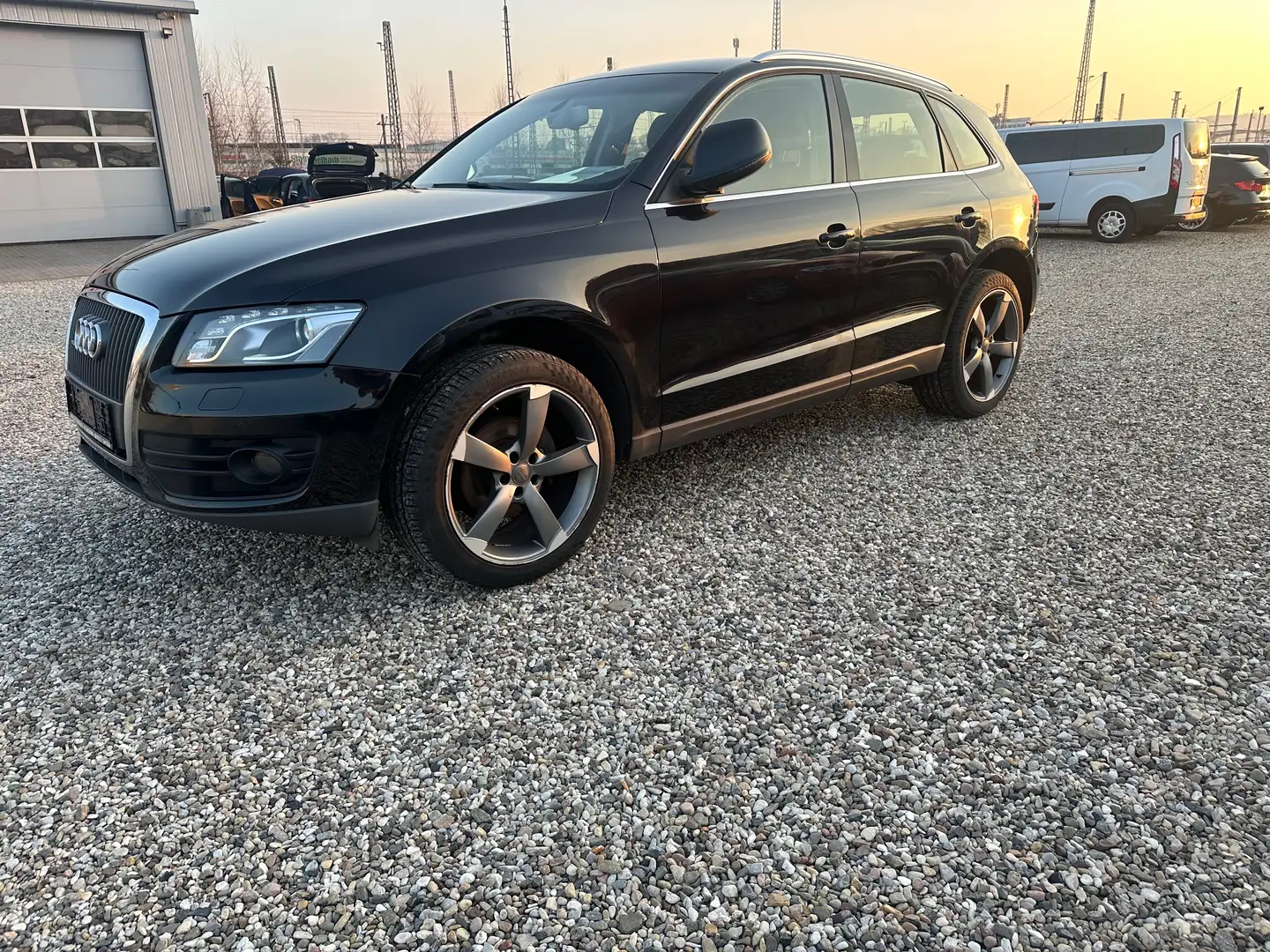 Audi Q5 2.0 TDI (125 kW),Nur für Gewerbe und Export Noir - 1