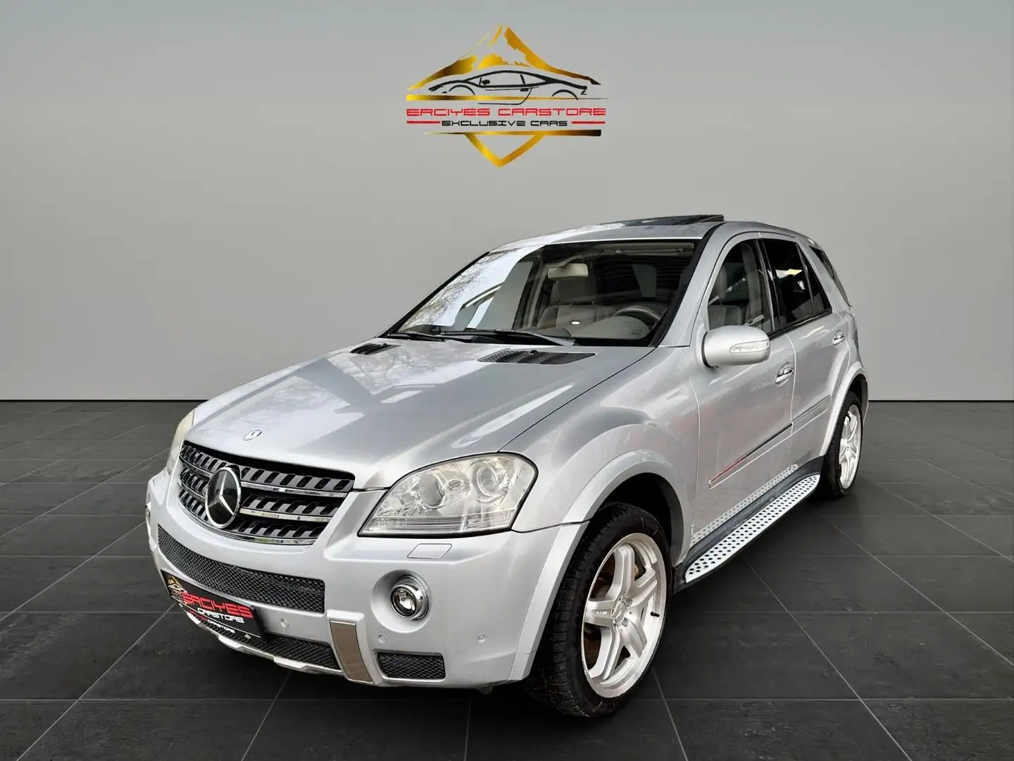 Mercedes-Benz ML 63 AMG *LEDER*NAVI*XENON*S.DACH*LUFT* Ezüst - 1