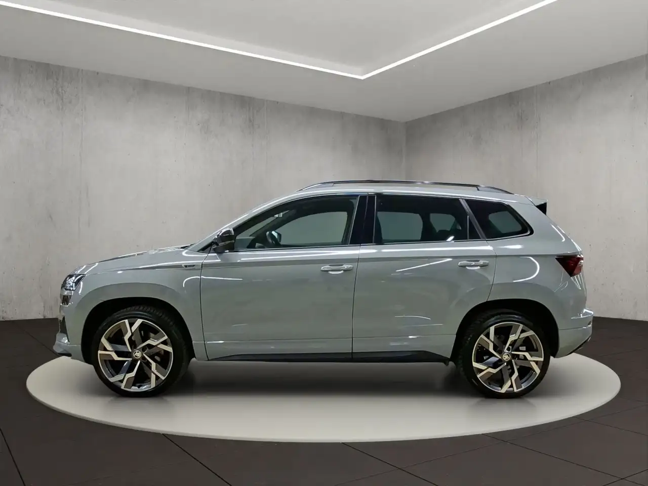 Skoda Karoq Sportline, миниатюра 2