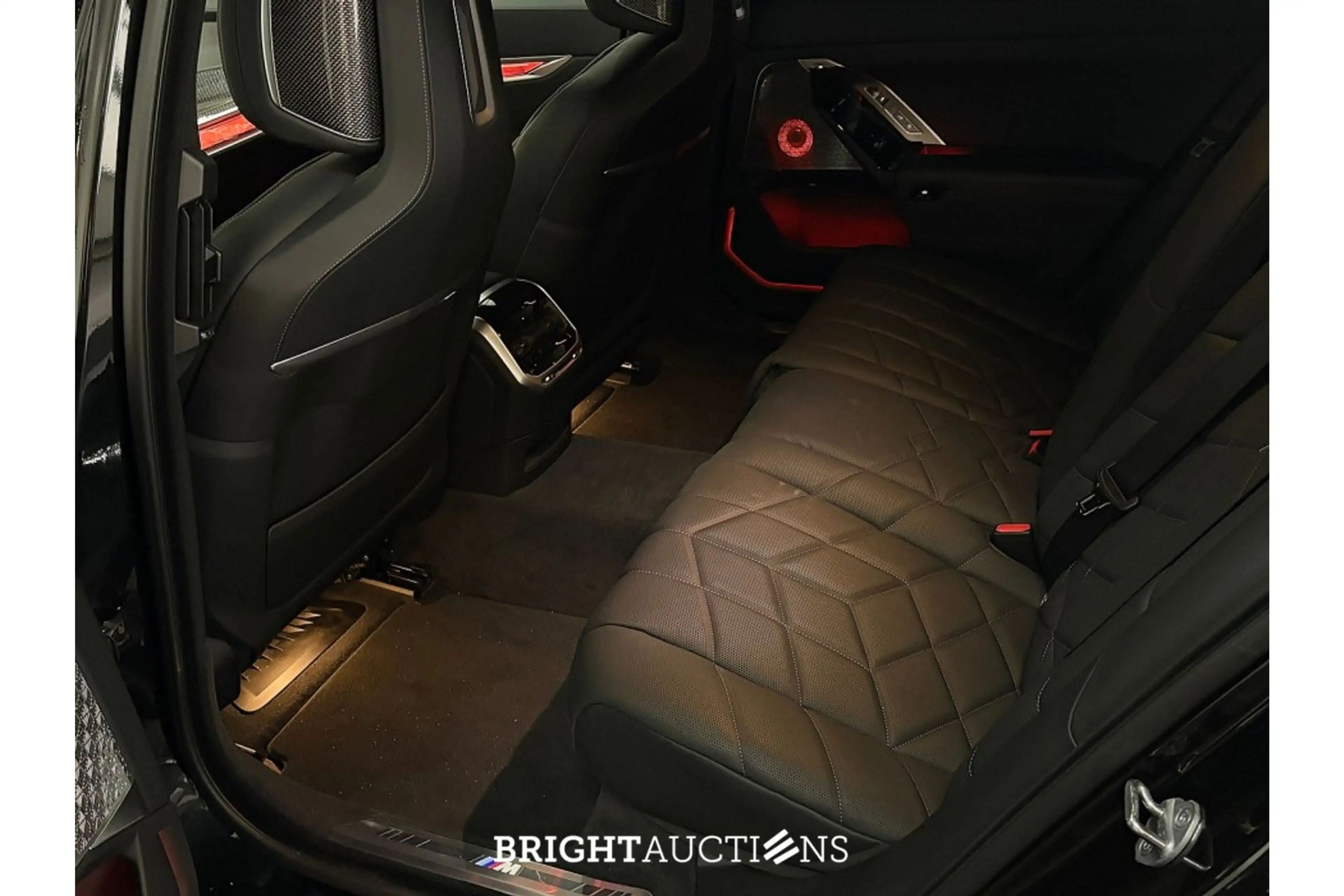 BMW i7 M70 xDrive 106 kWh — photo 15