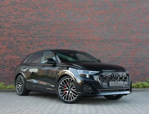 Audi Q8 TFSIe Black line quattro tiptronic 360kW