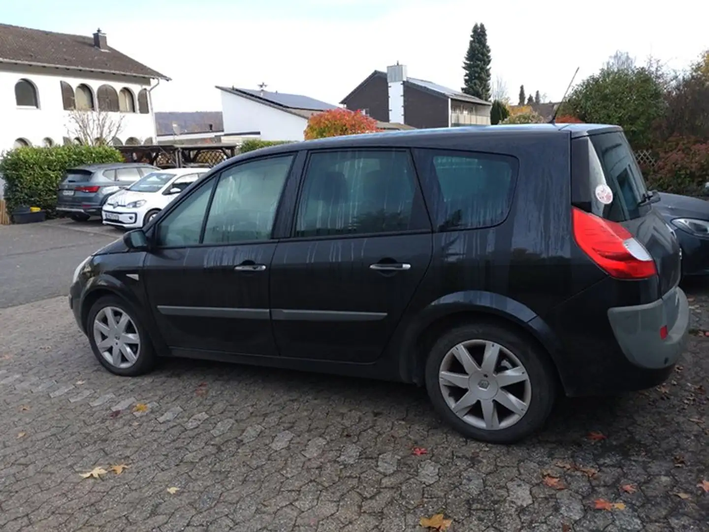 Renault Grand Scenic Grand Scenic 2.0 dCi FAP Aut. Privilege Schwarz - 2