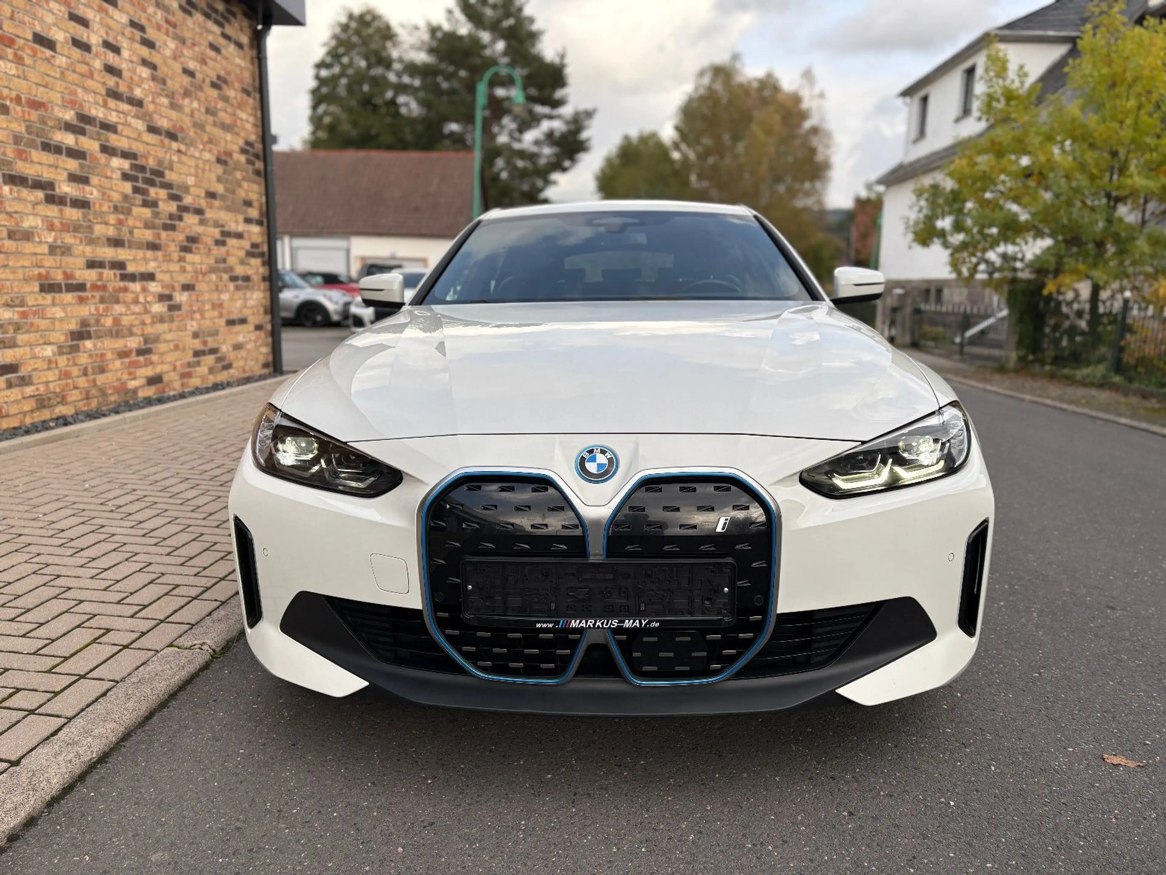 BMW i4 eDrive40 GranCoupe AHK DAProf HiFi Sportsitze — photo 2