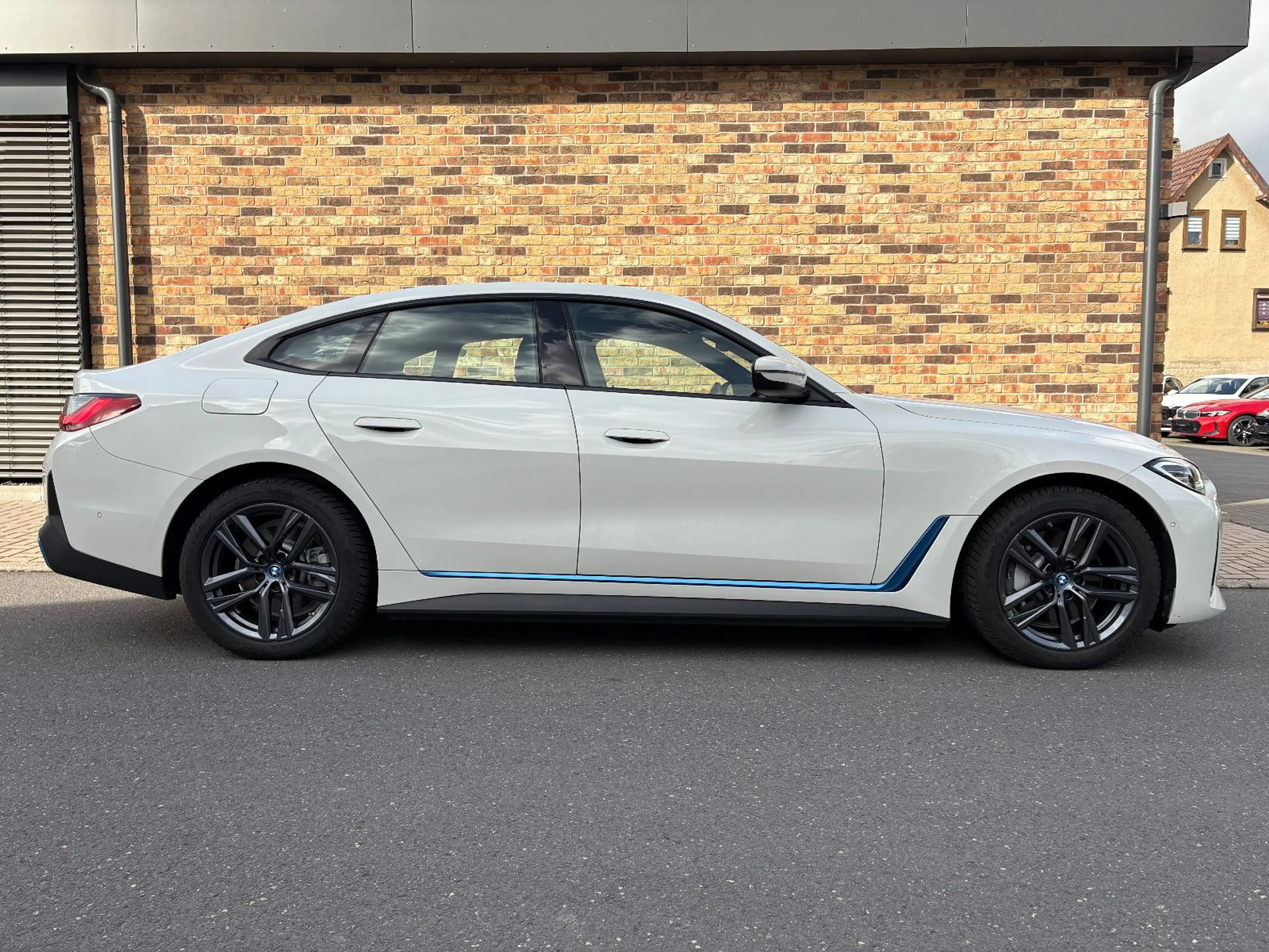 BMW i4 eDrive40 GranCoupe AHK DAProf HiFi Sportsitze — photo 7