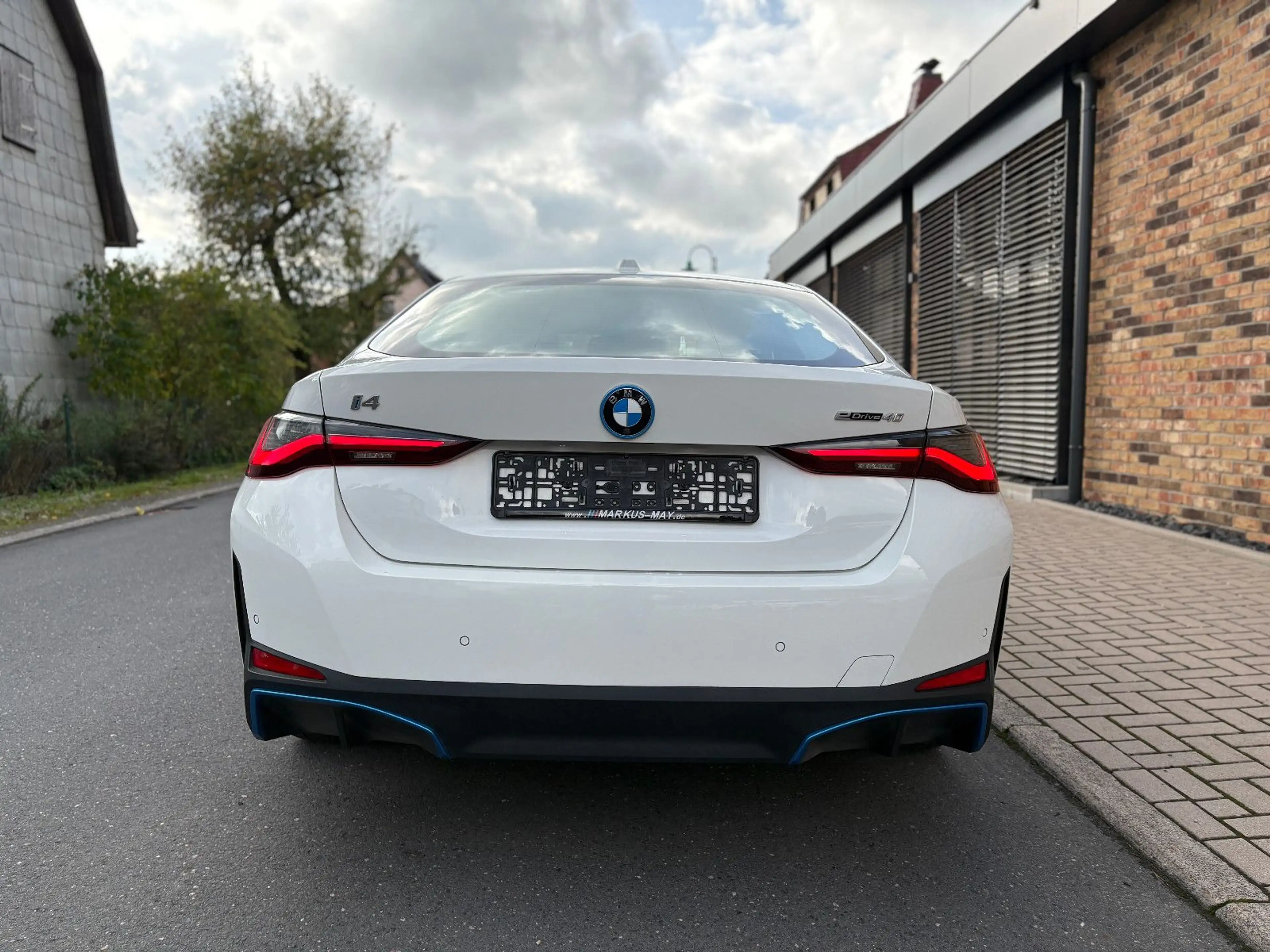 BMW i4 eDrive40 GranCoupe AHK DAProf HiFi Sportsitze — photo 5