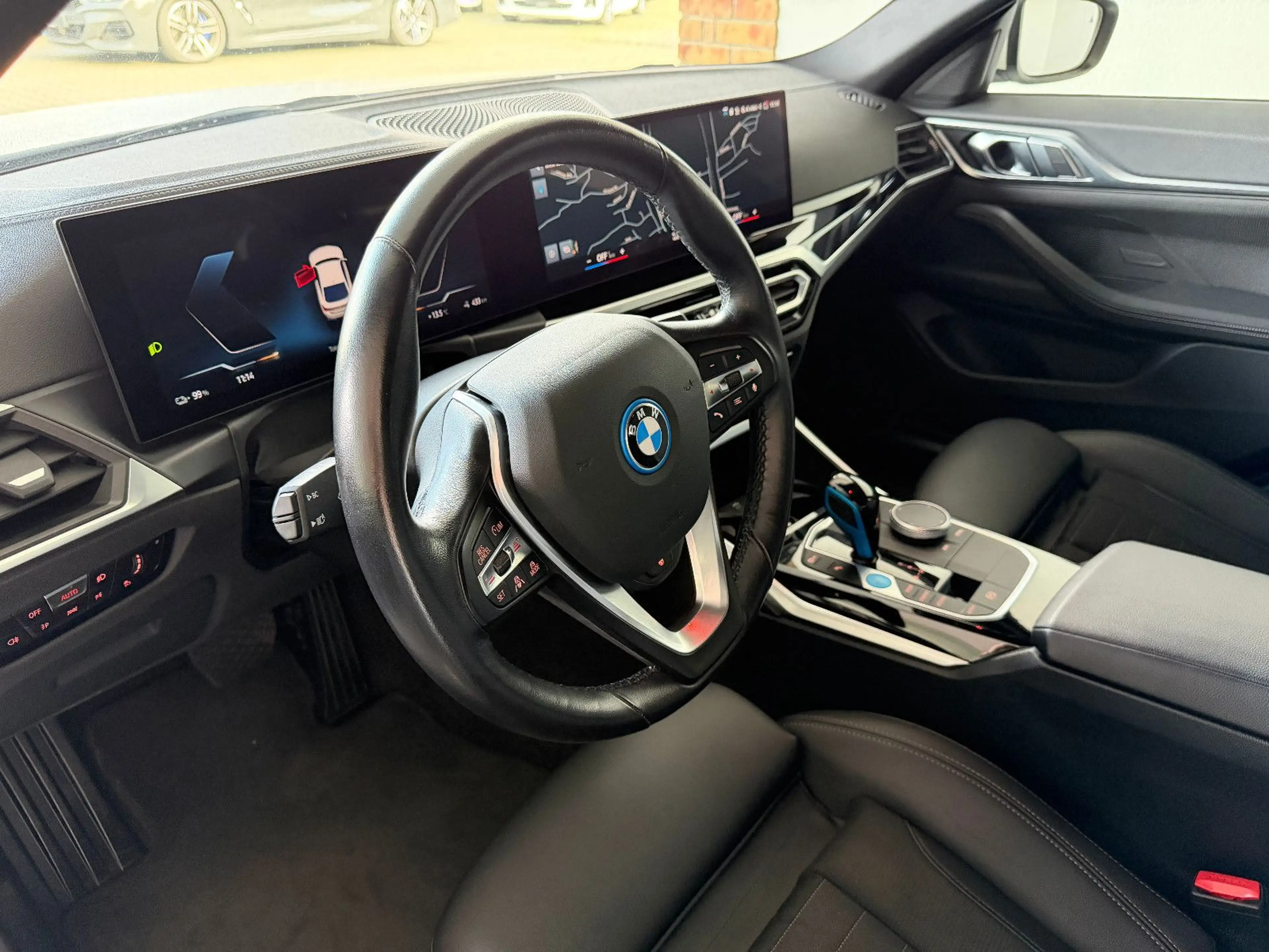 BMW i4 eDrive40 GranCoupe AHK DAProf HiFi Sportsitze — photo 12