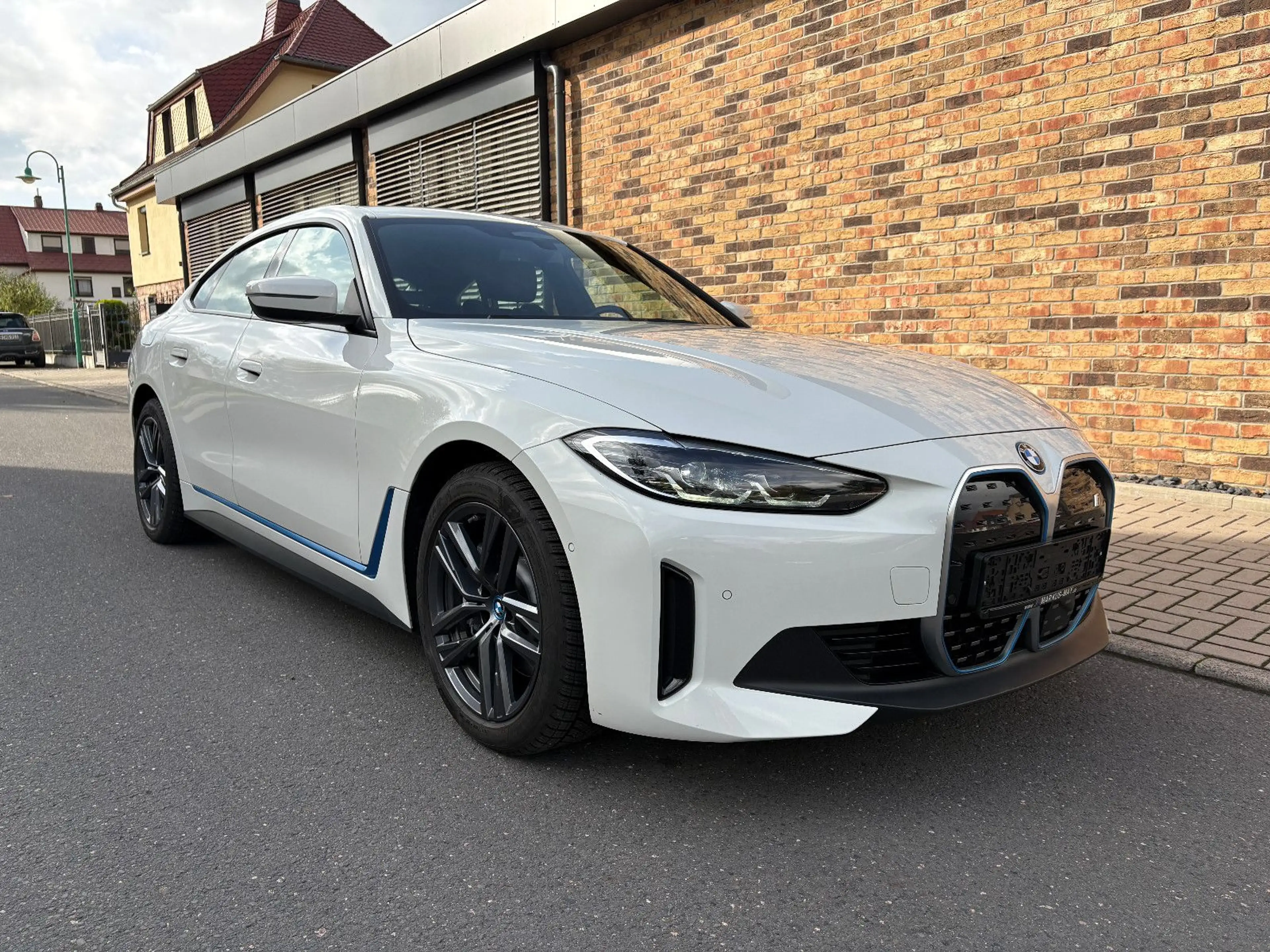 BMW i4 eDrive40 GranCoupe AHK DAProf HiFi Sportsitze — photo 8