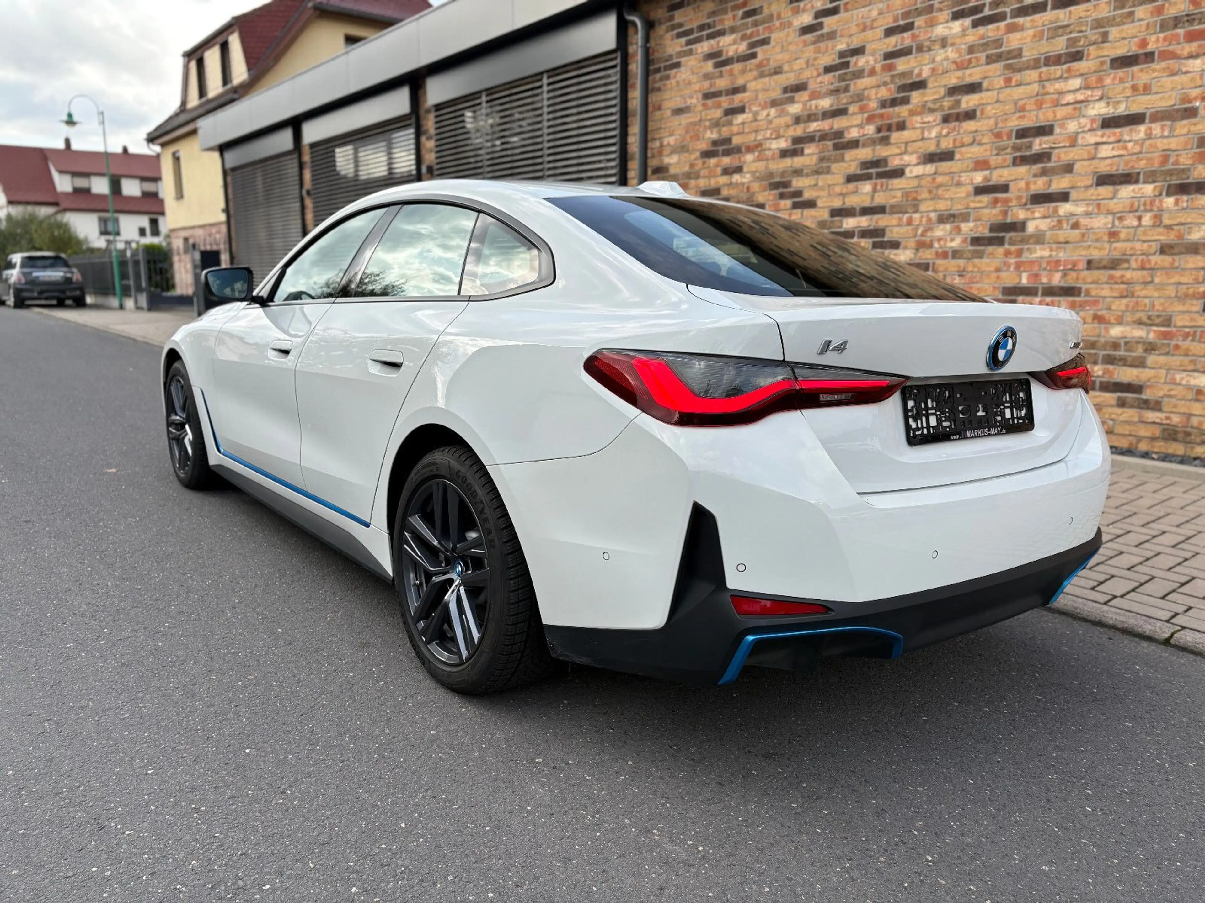 BMW i4 eDrive40 GranCoupe AHK DAProf HiFi Sportsitze — photo 4