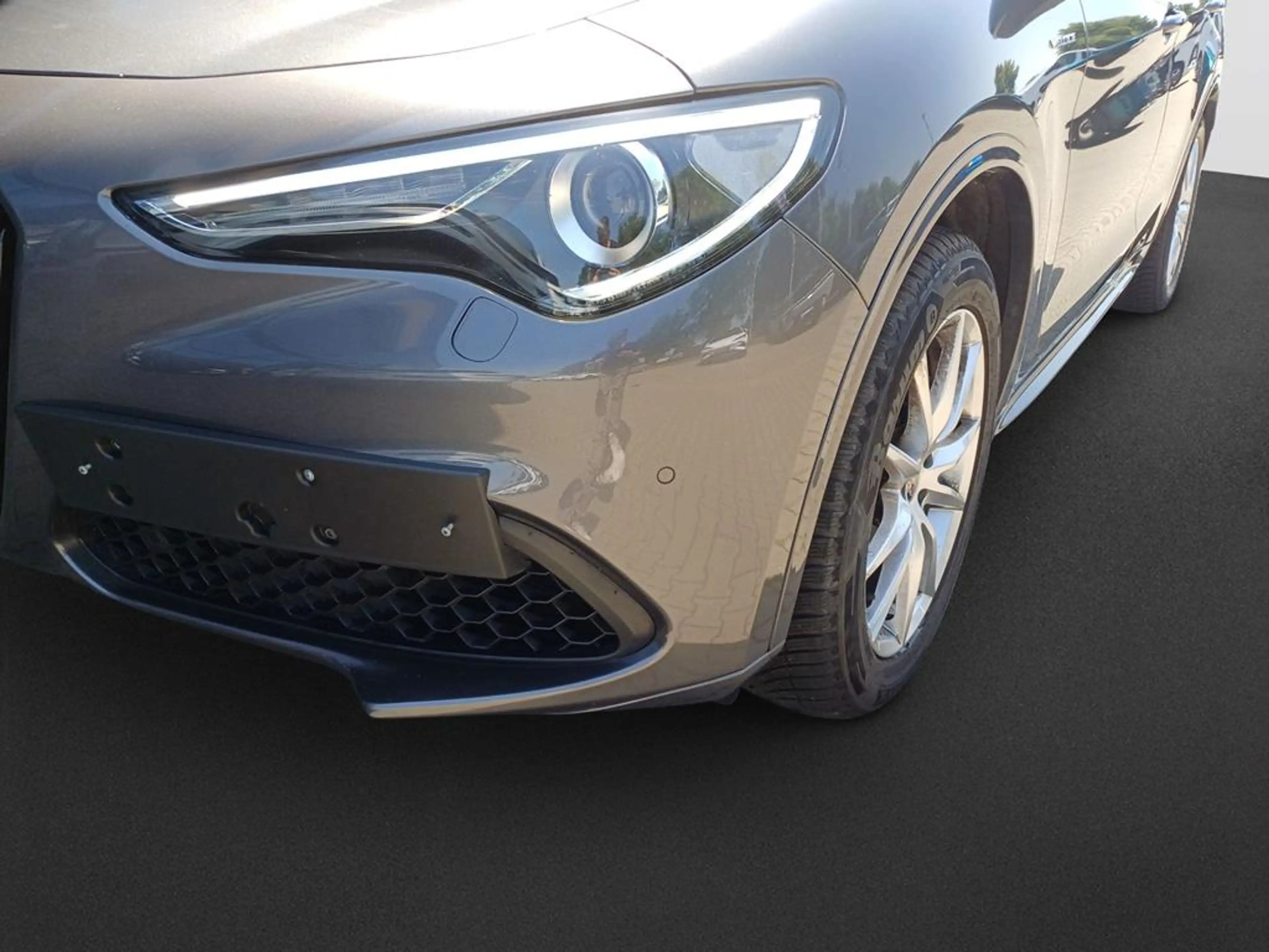 Alfa Romeo Stelvio Veloce Q4 ACC MFL LHZ SHZ RFK LED NAVI — photo 9