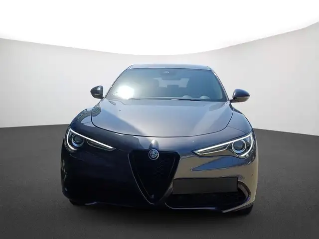 Alfa Romeo Stelvio view 2