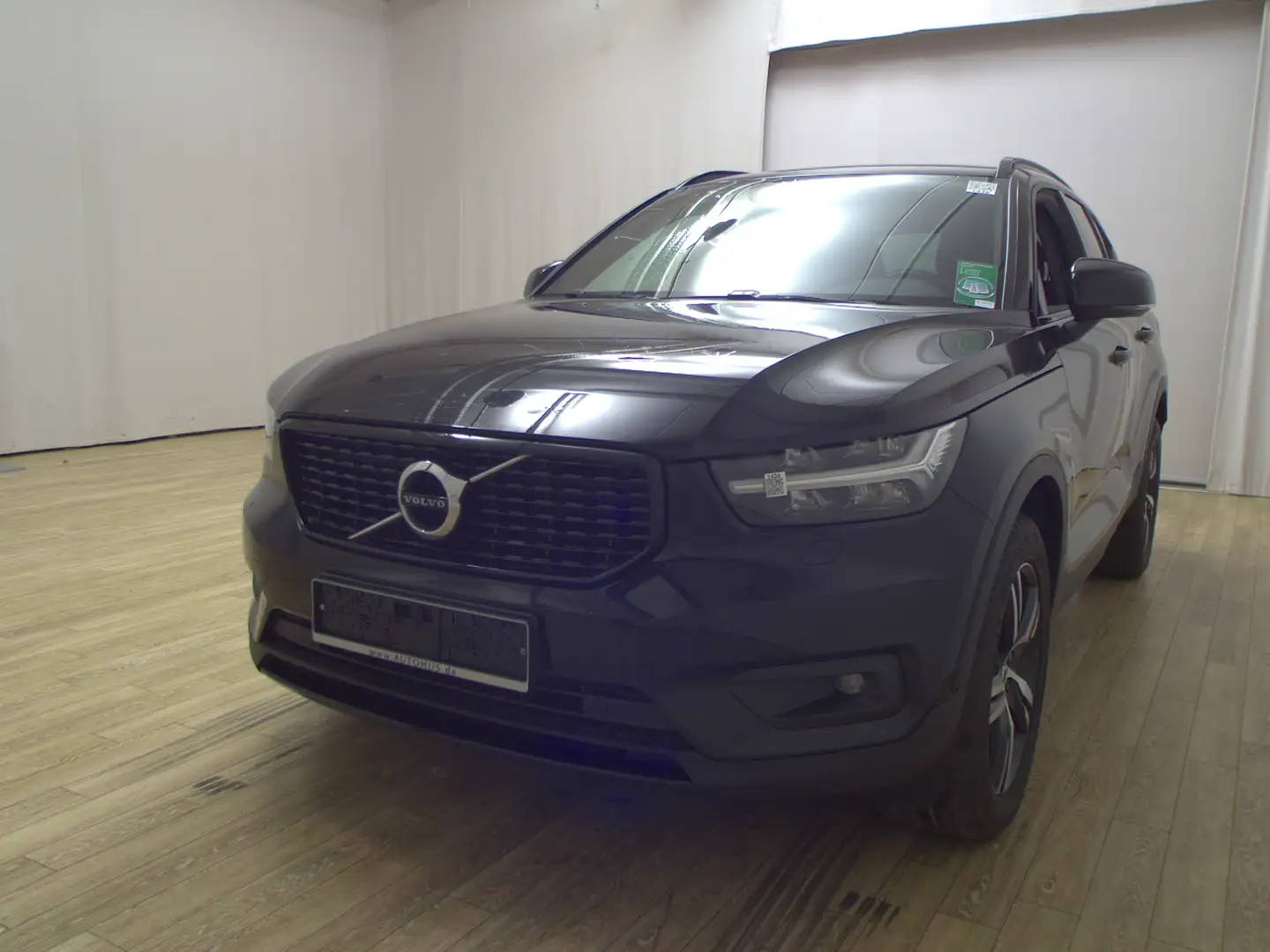Volvo XC40 B4 AWD R Design T-Leder Navi LED RFK Negro - 2