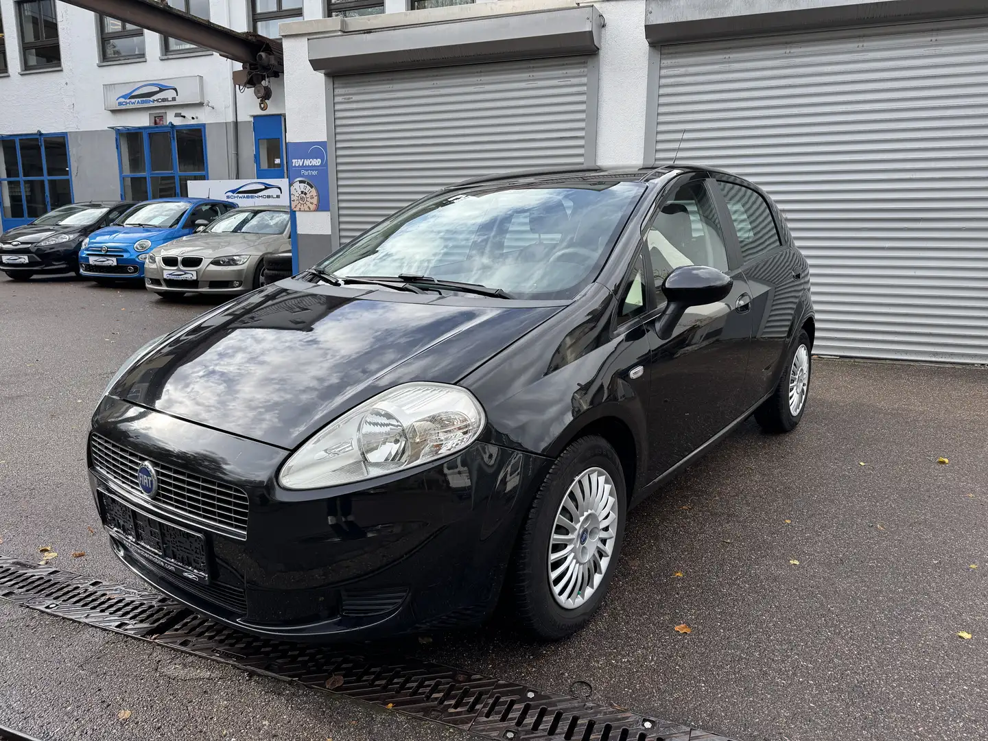 Fiat Punto Punto 1.4 16V Dynamic Schwarz - 1