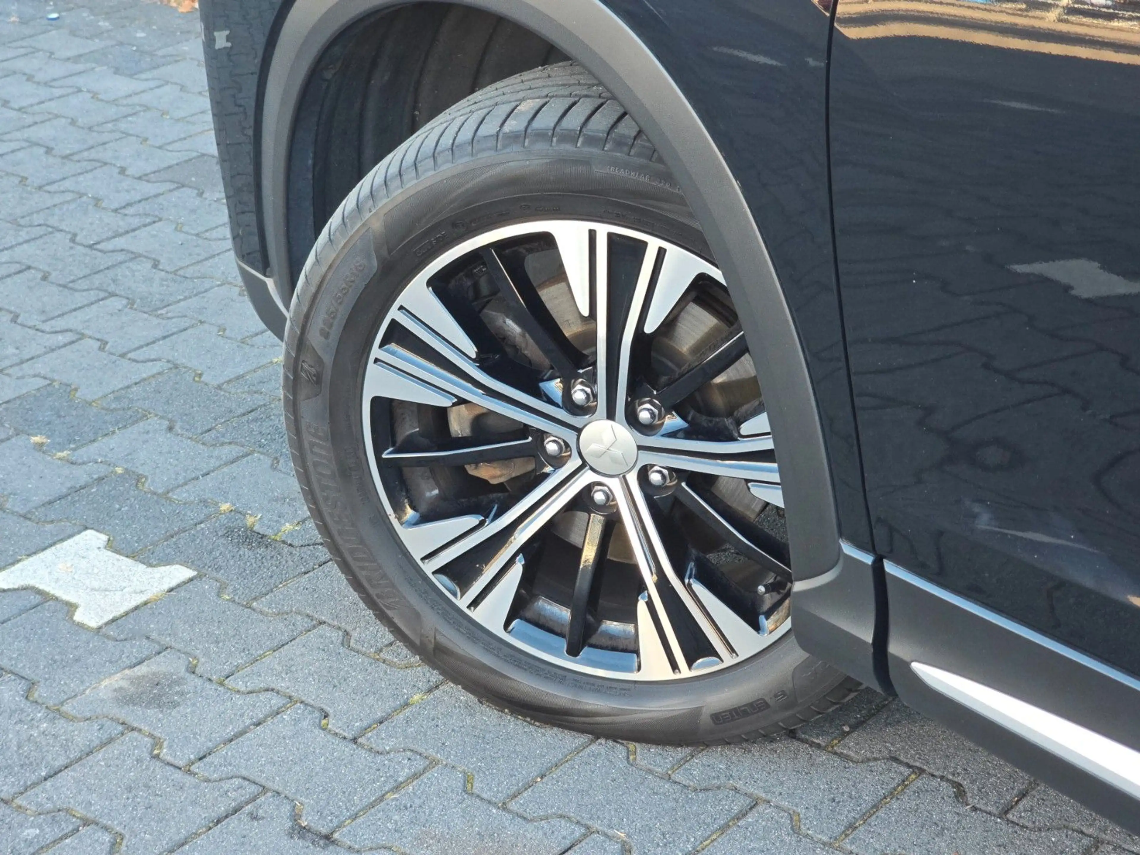 Mitsubishi Eclipse Cross Diamant Edition+ 4WD — photo 8